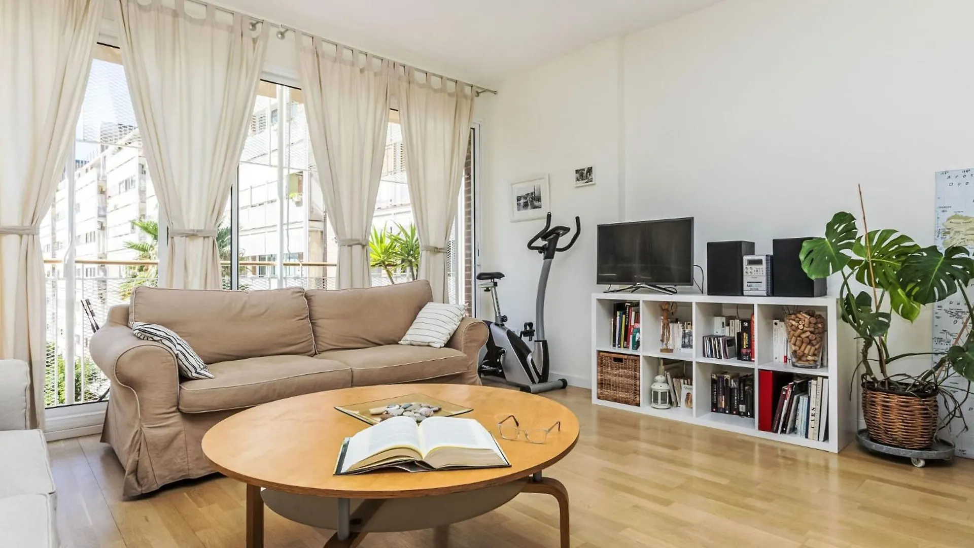 Apartment Vila Olimpica Sant Marti By Interhome Barcelona